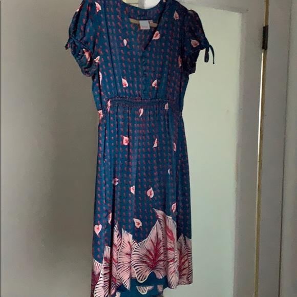 Anthropologie Dresses & Skirts - Bilingual Silk Midi dress